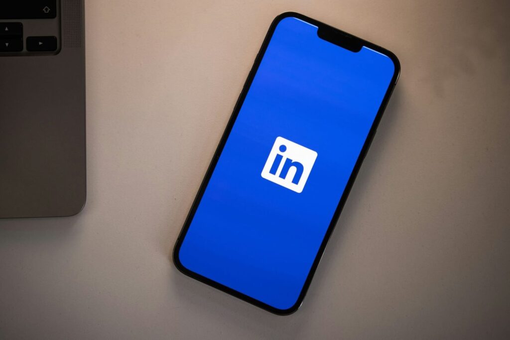 LinkedIn video ads
