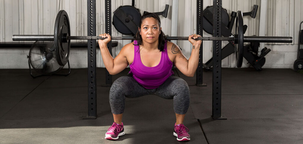 knee position squats