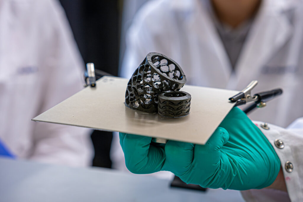 shape-shifting material