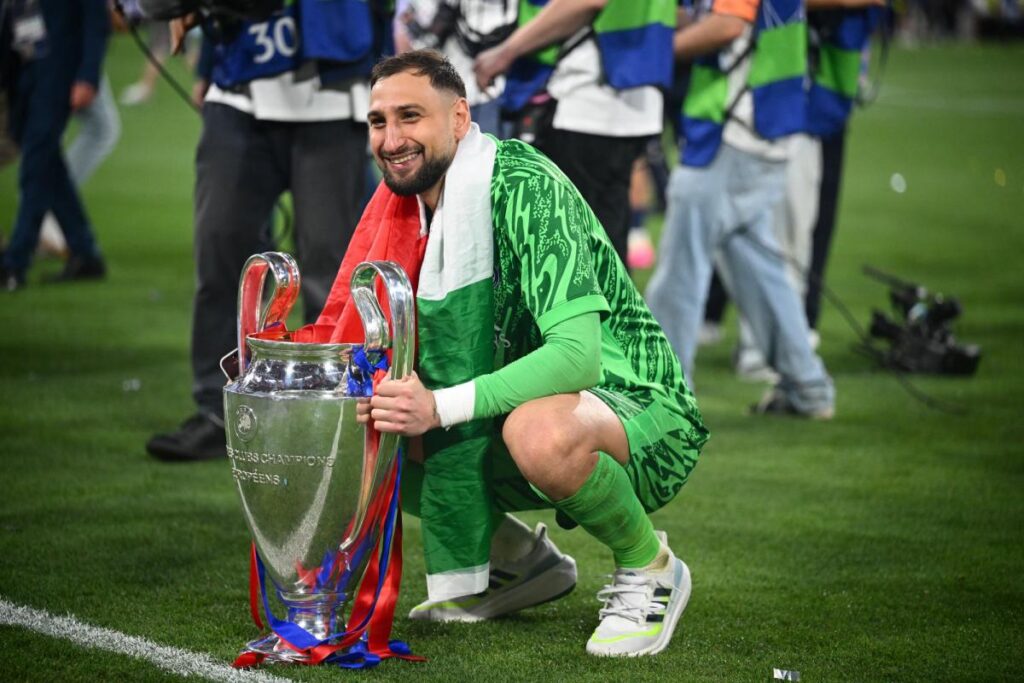Donnarumma Yachine Trophy