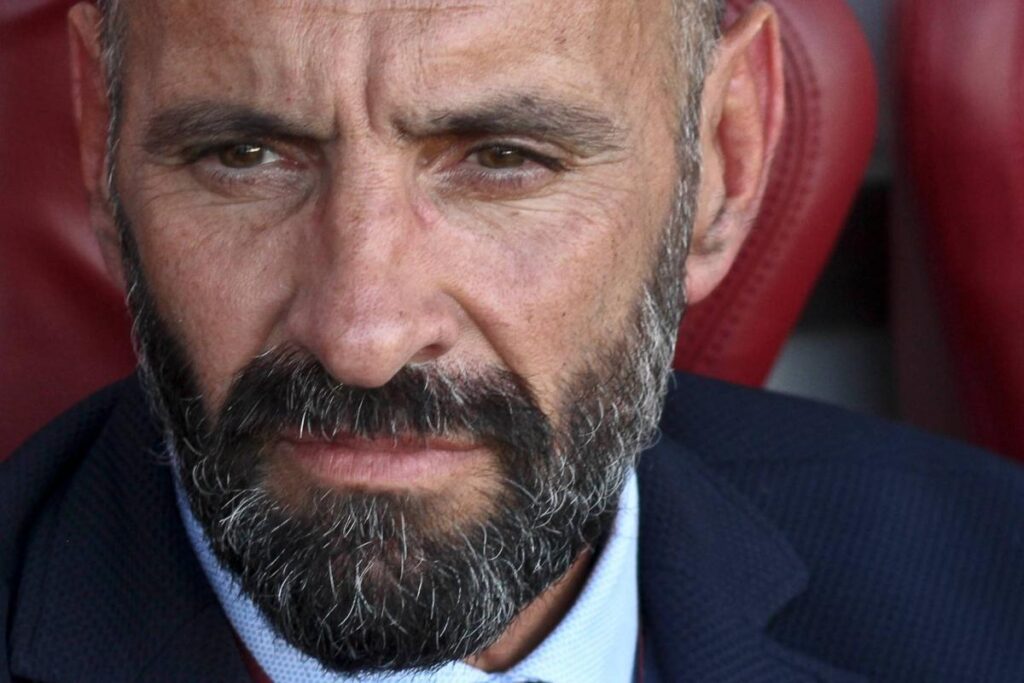 Roberto Olabe Aston Villa