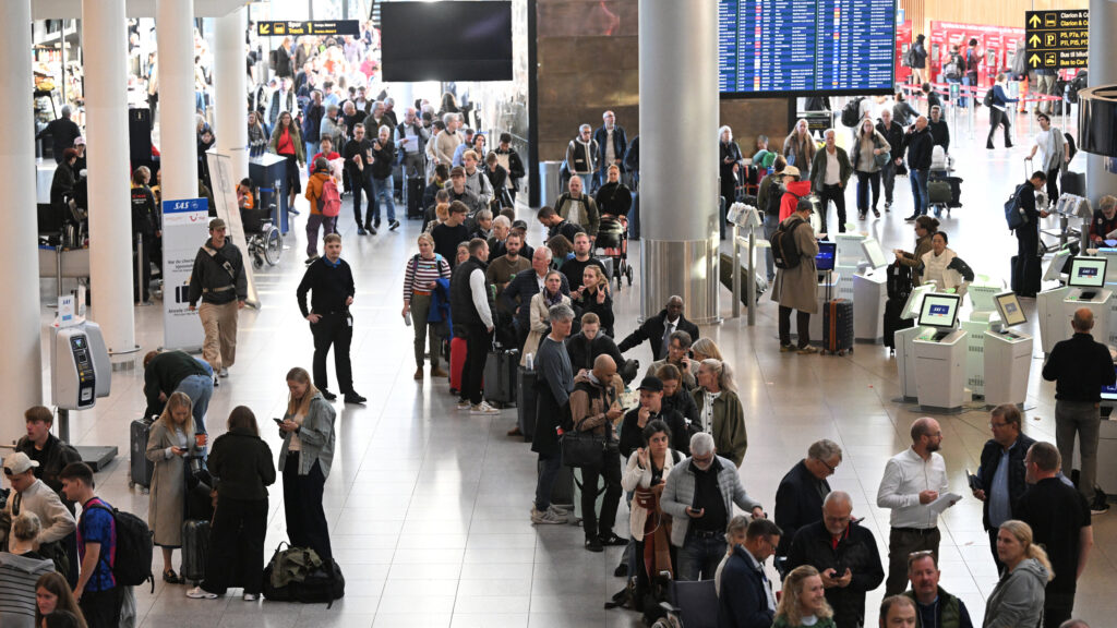drone sightings airport closure