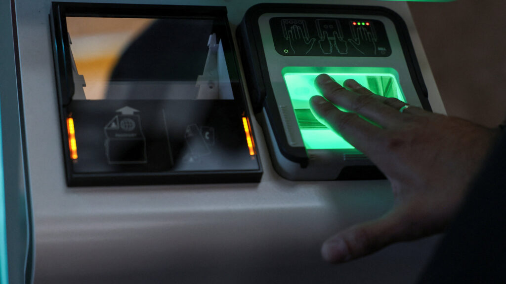 EU biometric border checks