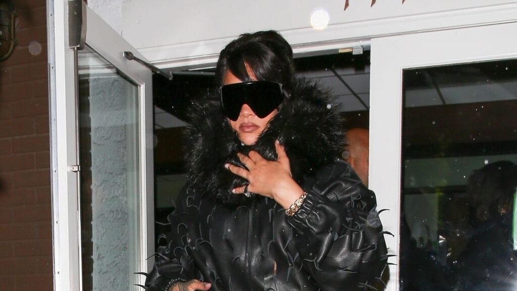 Rihanna rainy day outfit