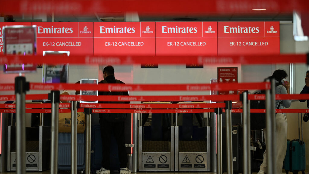 Middle East airspace closure