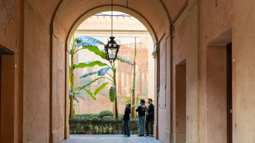 Bologna travel guide