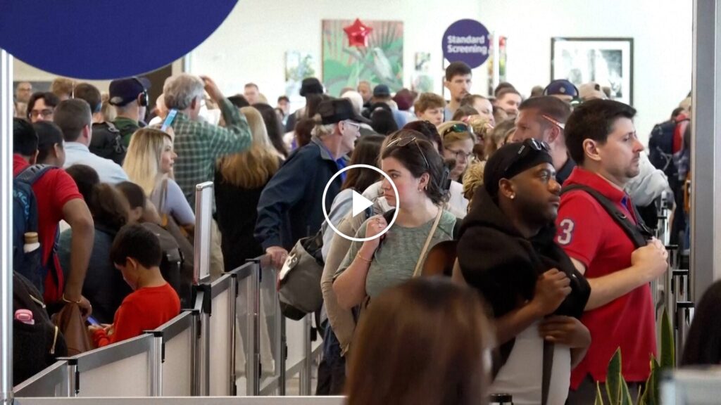 airport security lines