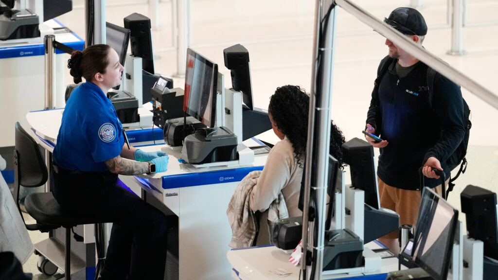 TSA airport shutdown
