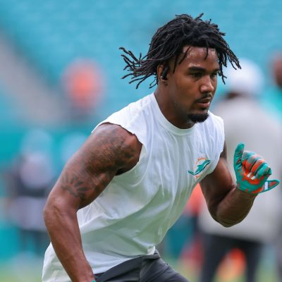 Jaylen Waddle injury