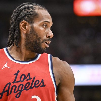 Kawhi Leonard injury management