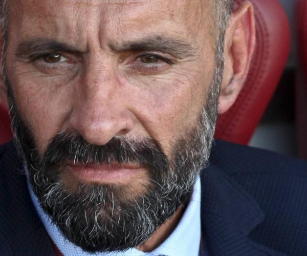Roberto Olabe Aston Villa