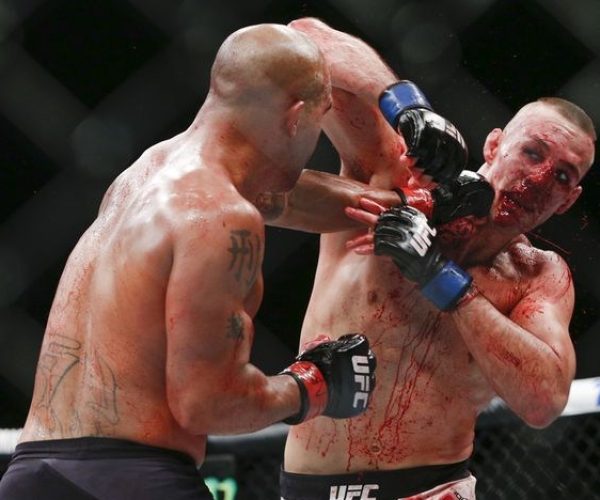 Robbie Lawler Rory MacDonald fight