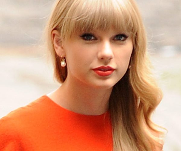 Taylor Swift premiere outfit