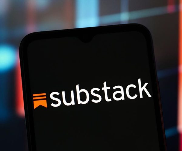 Substack newsletter creators