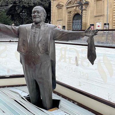 Pavarotti statue ice rink